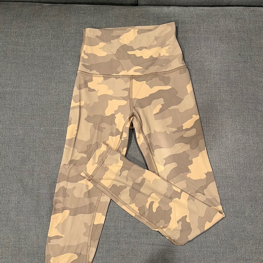 LuLulemon Align yoga pants Size 2